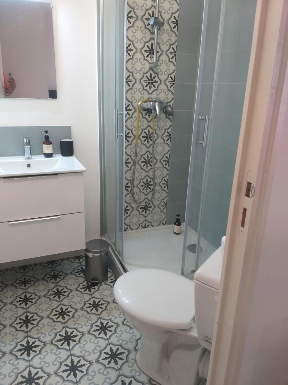 Ferienwohnung Le Refuge Urbain - Port A 2 Pas & Animaux Acceptes Toulon Exterior foto